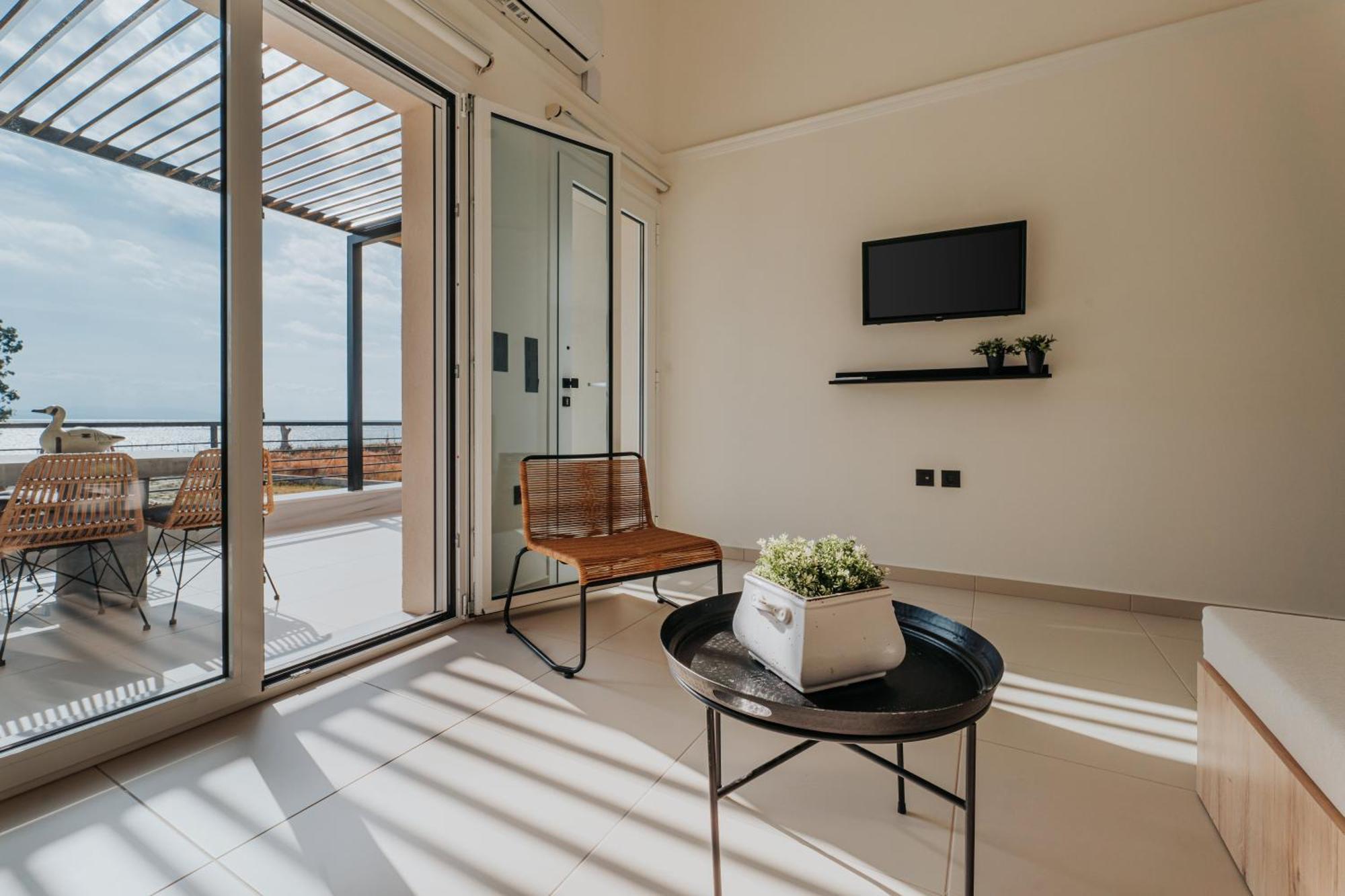 Ponte Suites Antirrio Экстерьер фото